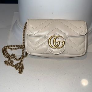 Gucci mini marmont ONLY USED ONCE